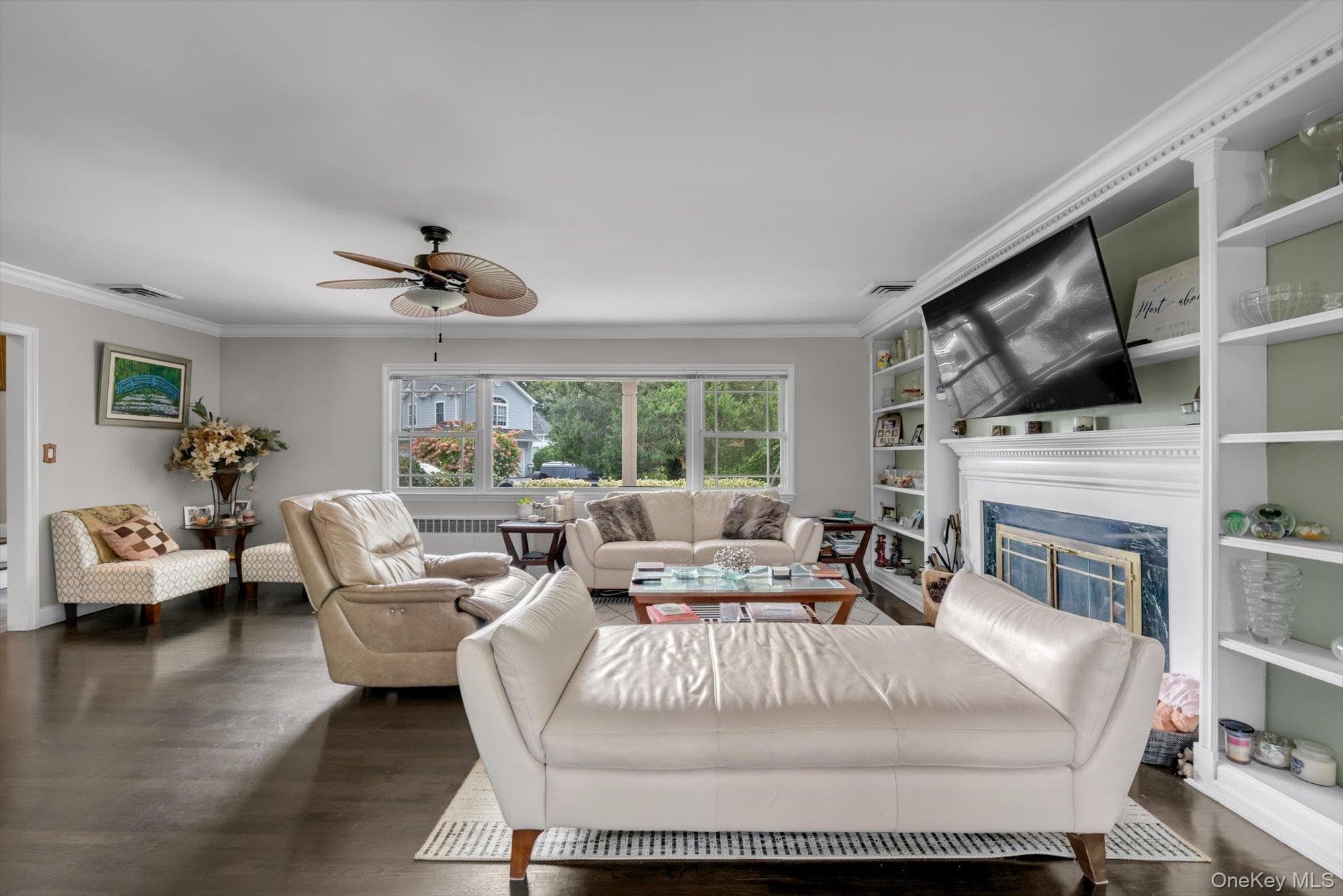 1361 Boxwood Drive thumbnail 3