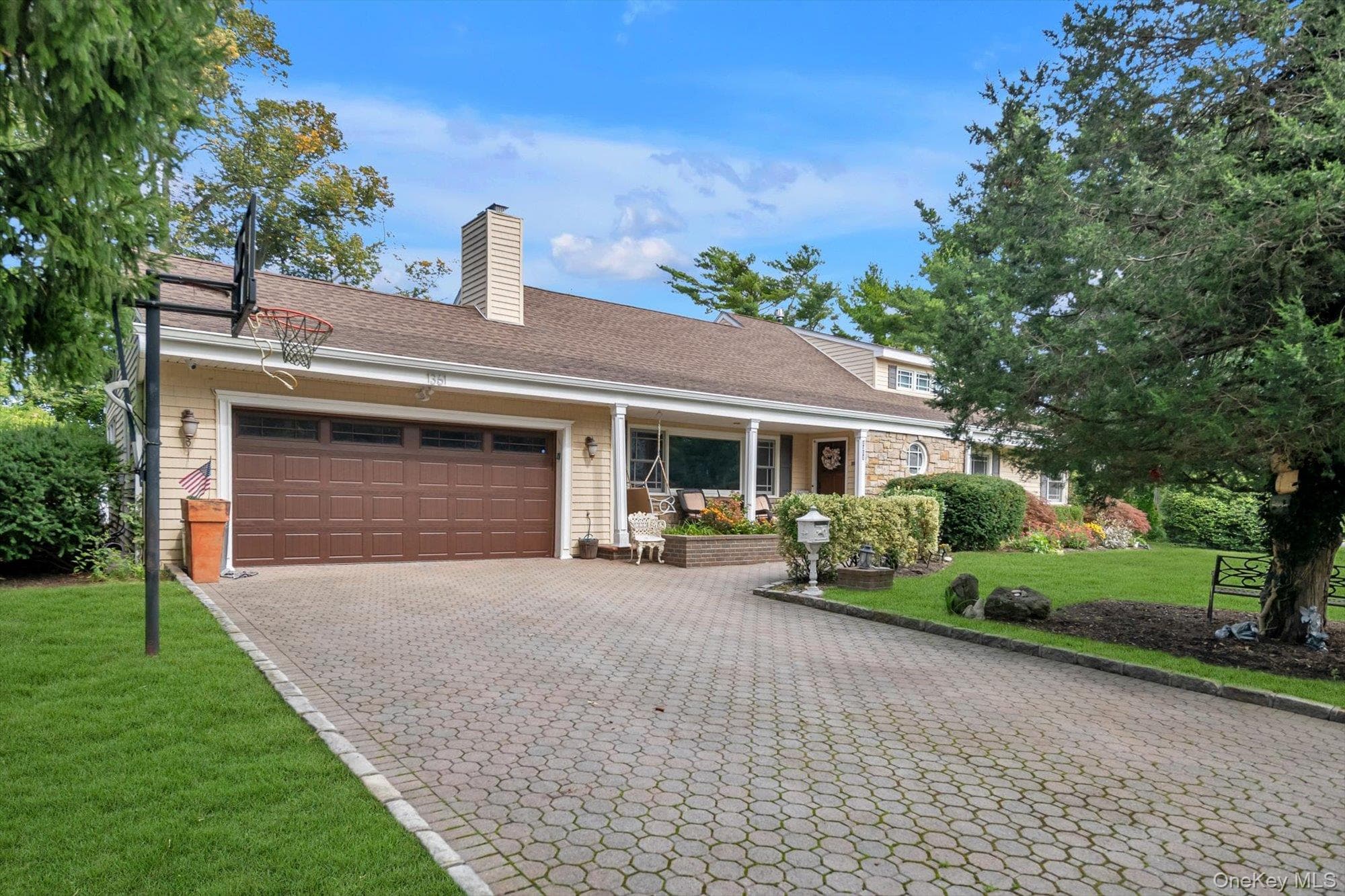 1361 Boxwood Drive thumbnail 29
