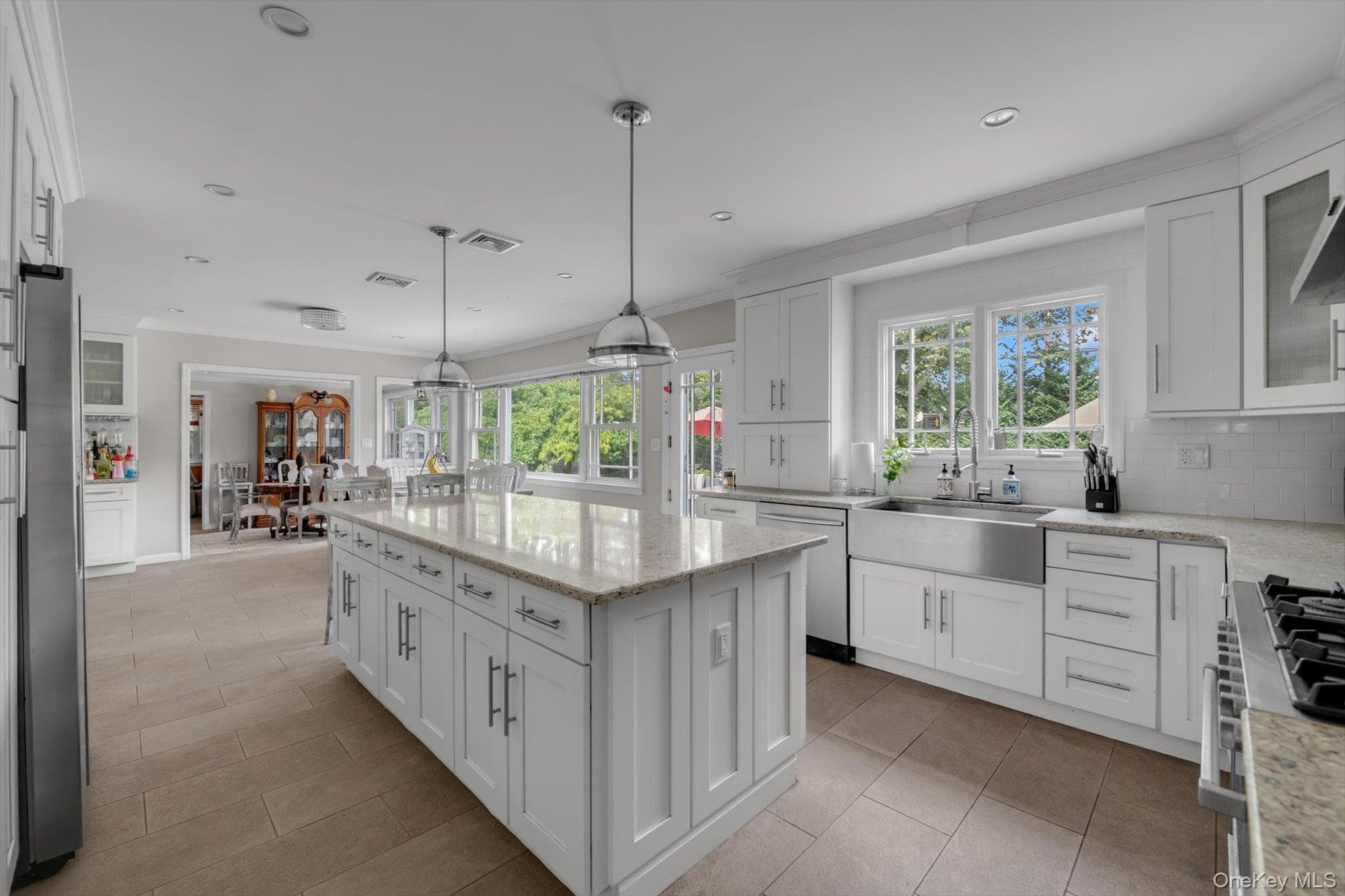 1361 Boxwood Drive thumbnail 9