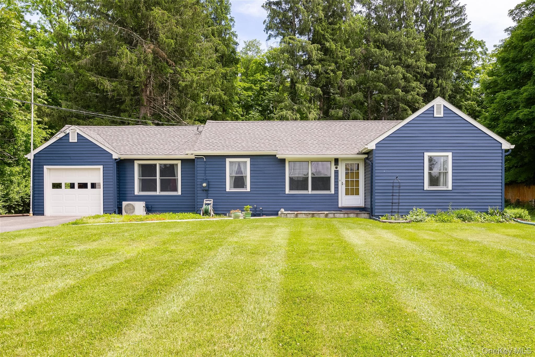 8 S Creek Road, Staatsburg