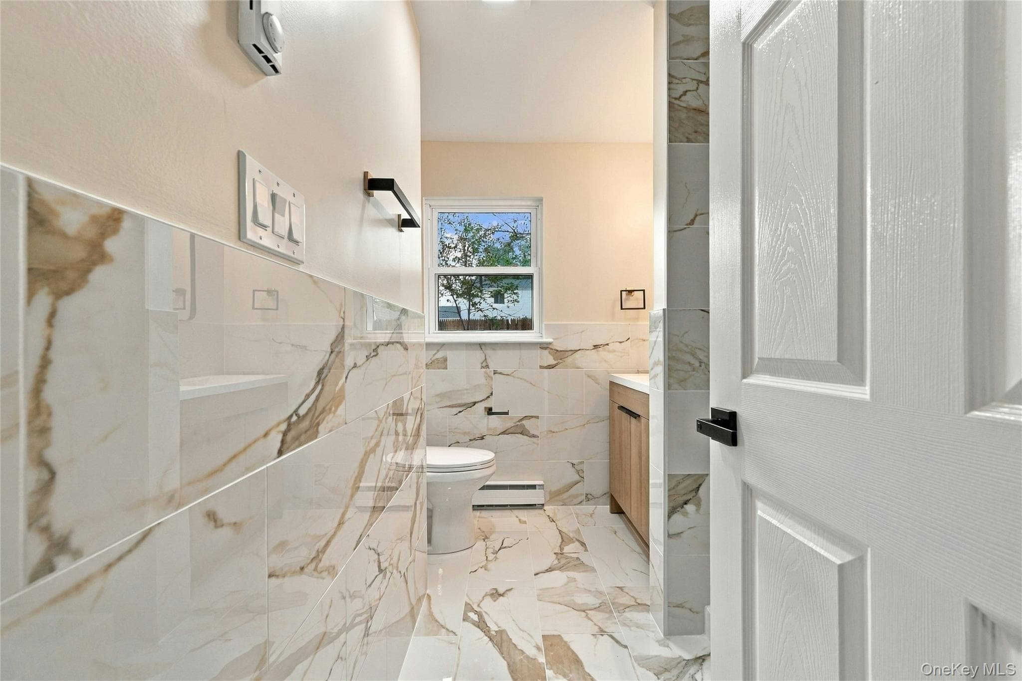 257 Edinburgh Drive thumbnail 23