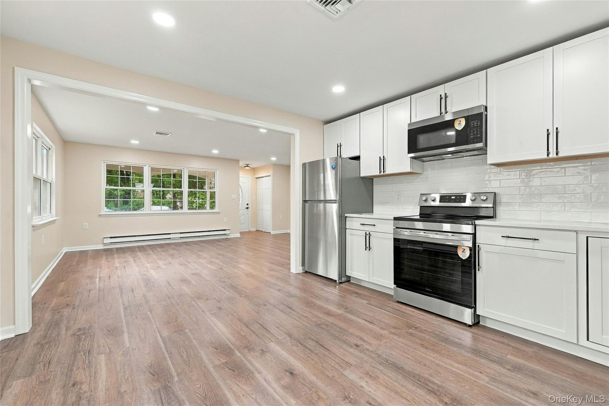 257 Edinburgh Drive thumbnail 17