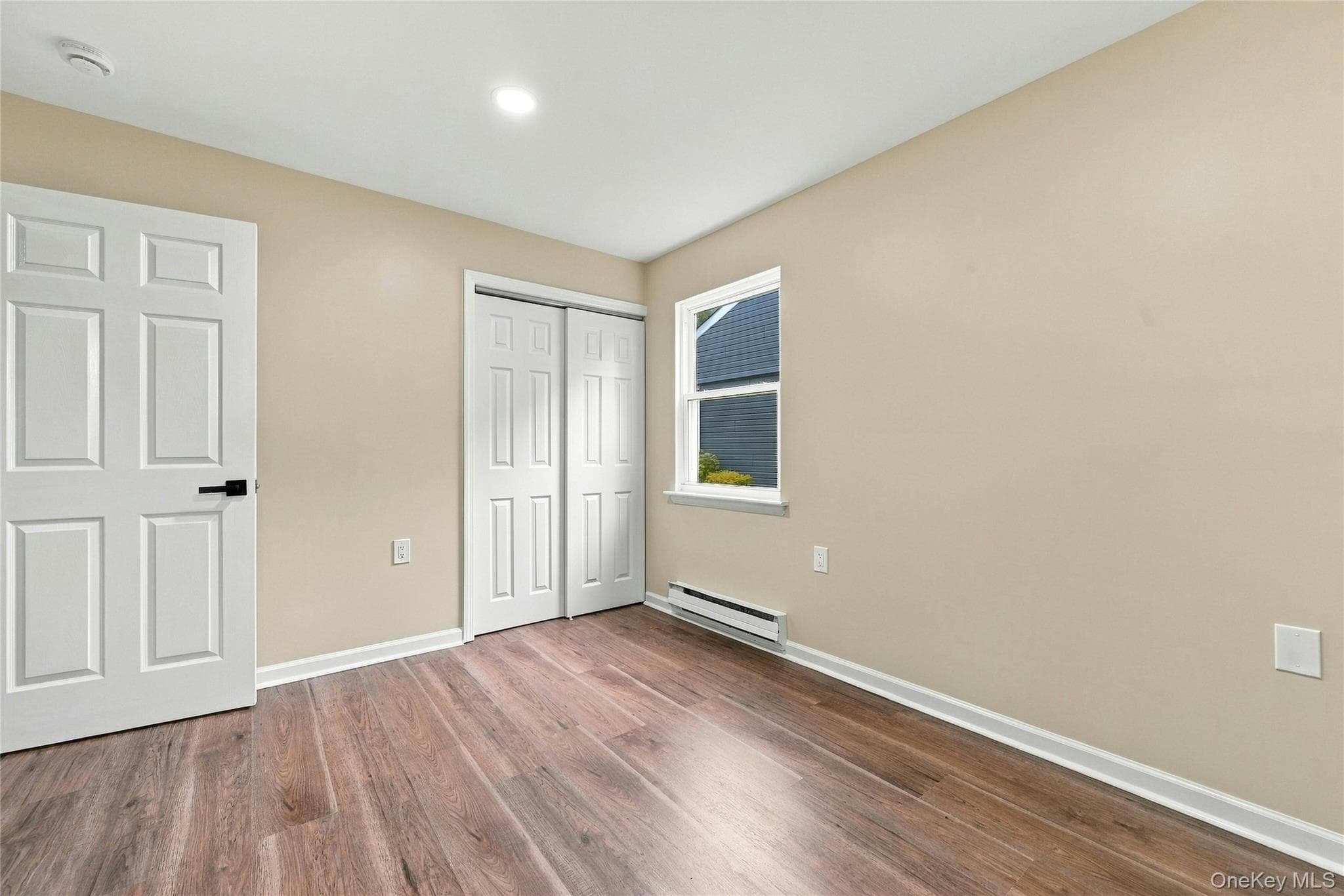 257 Edinburgh Drive thumbnail 18