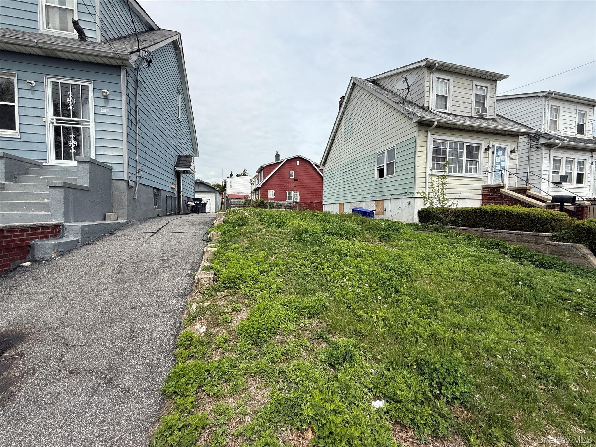 1517 Adee Avenue thumbnail 2
