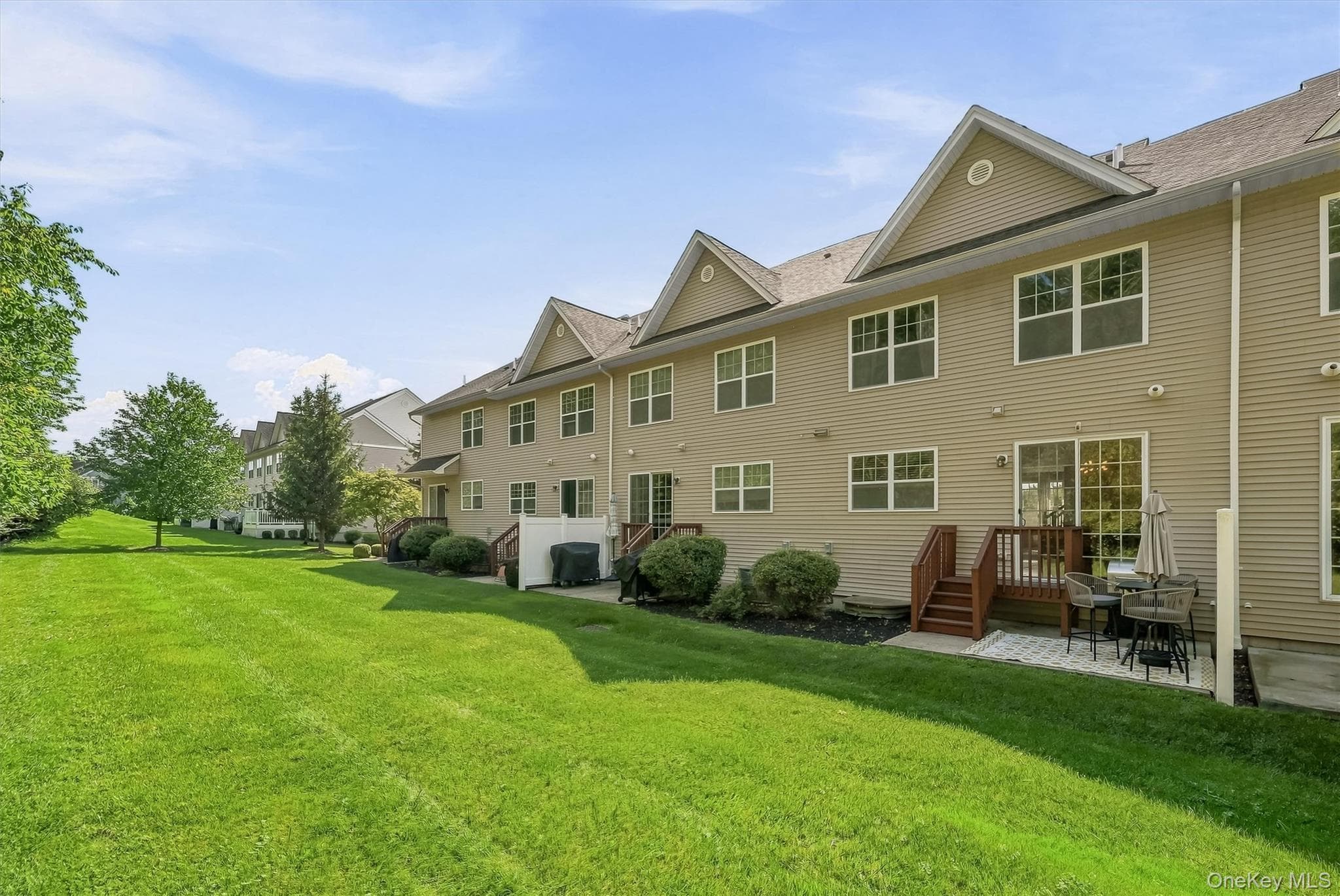 806 Hawthorn Way thumbnail 40