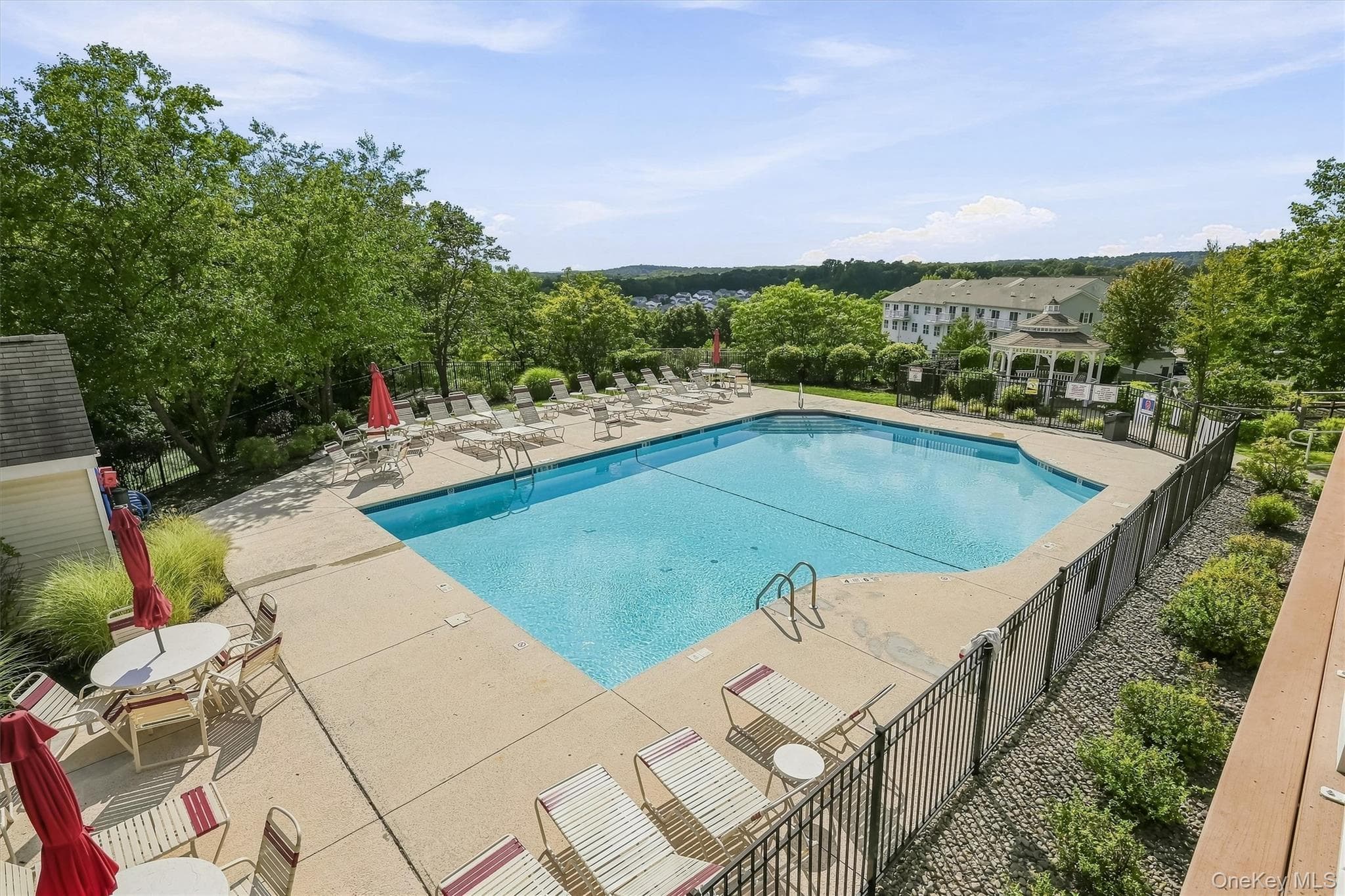 806 Hawthorn Way thumbnail 45