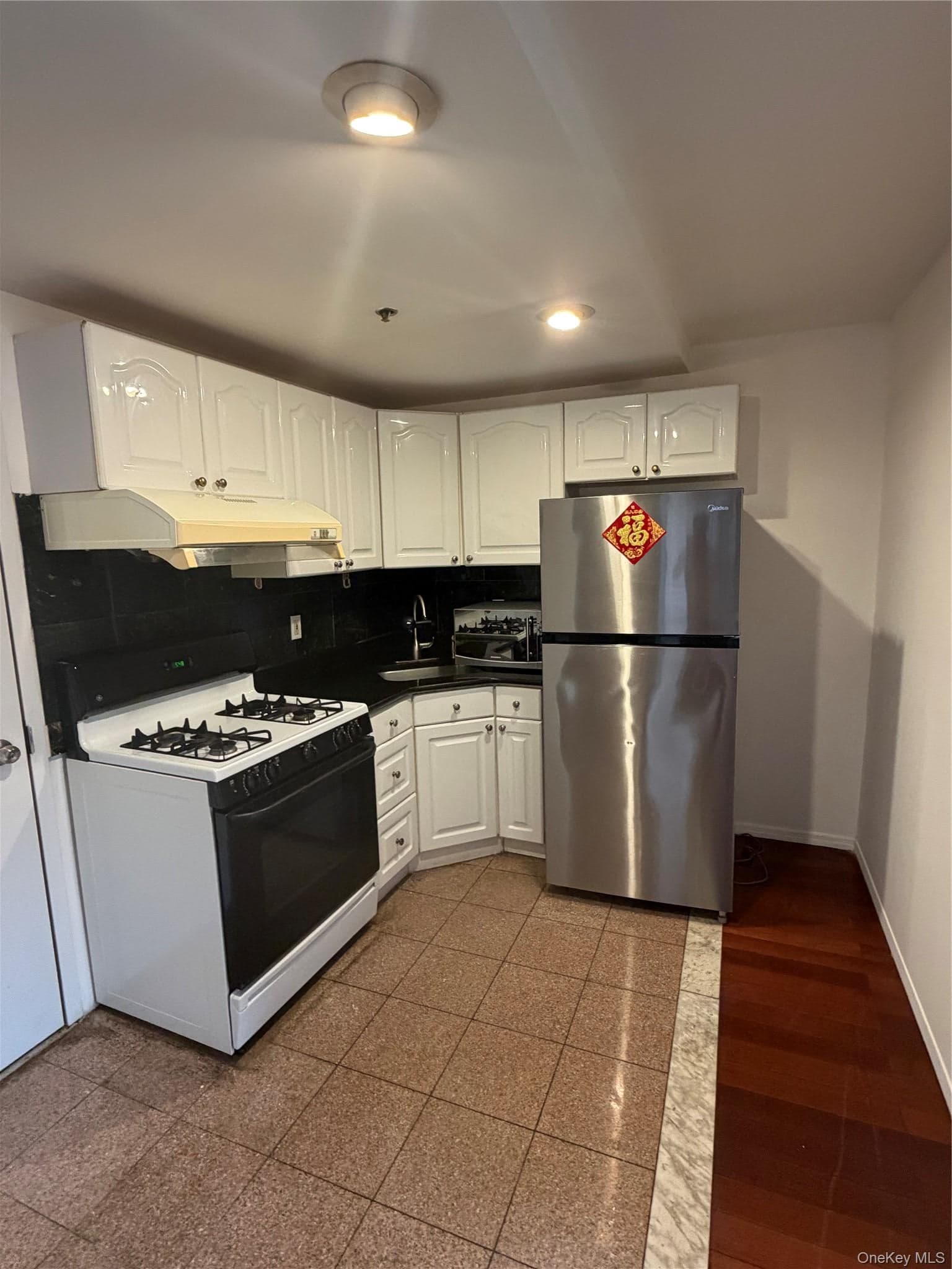3451 Leavitt Street Unit: 3B thumbnail 8