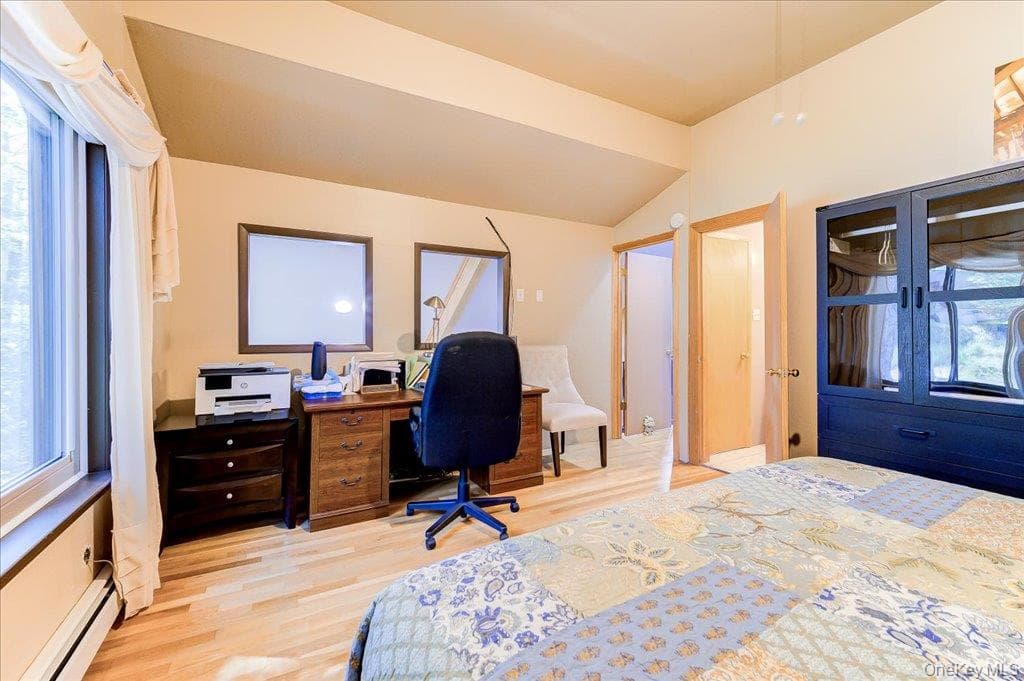 142 N Emerald Drive thumbnail 32