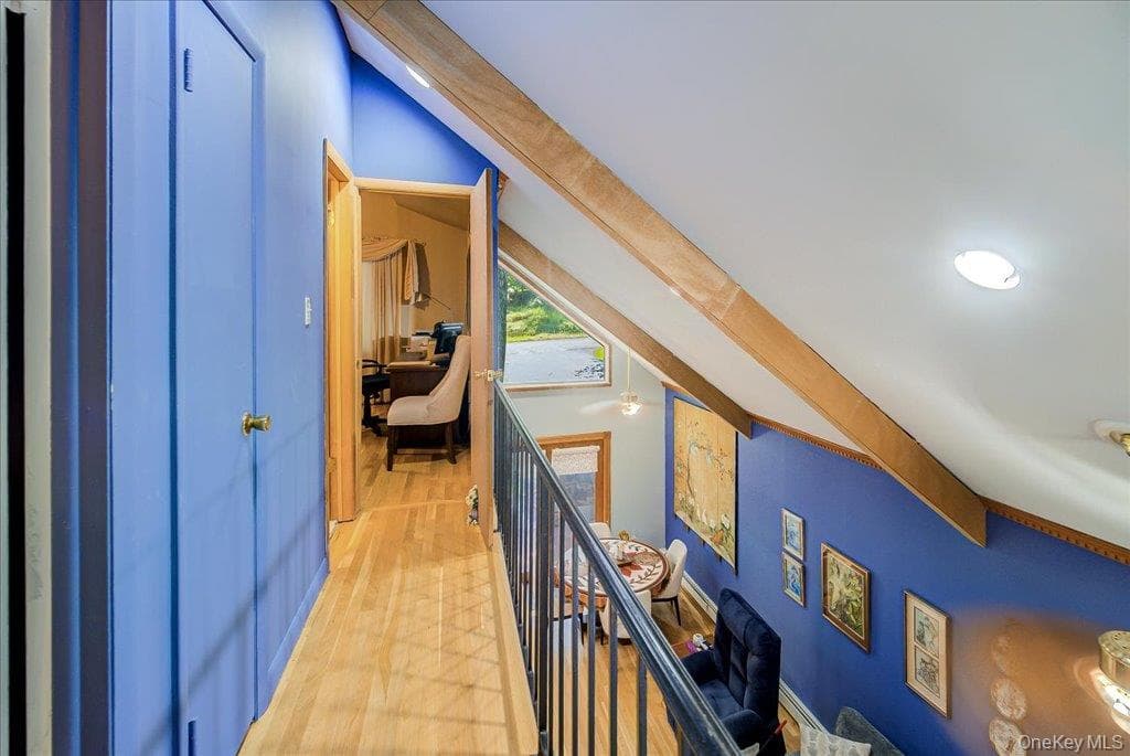 142 N Emerald Drive thumbnail 20