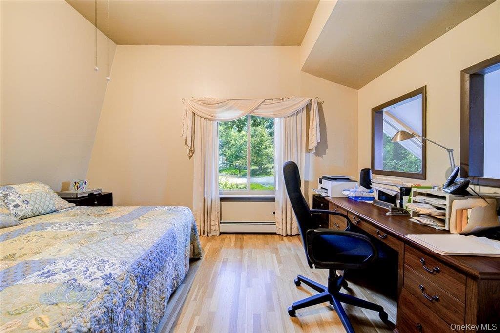142 N Emerald Drive thumbnail 30