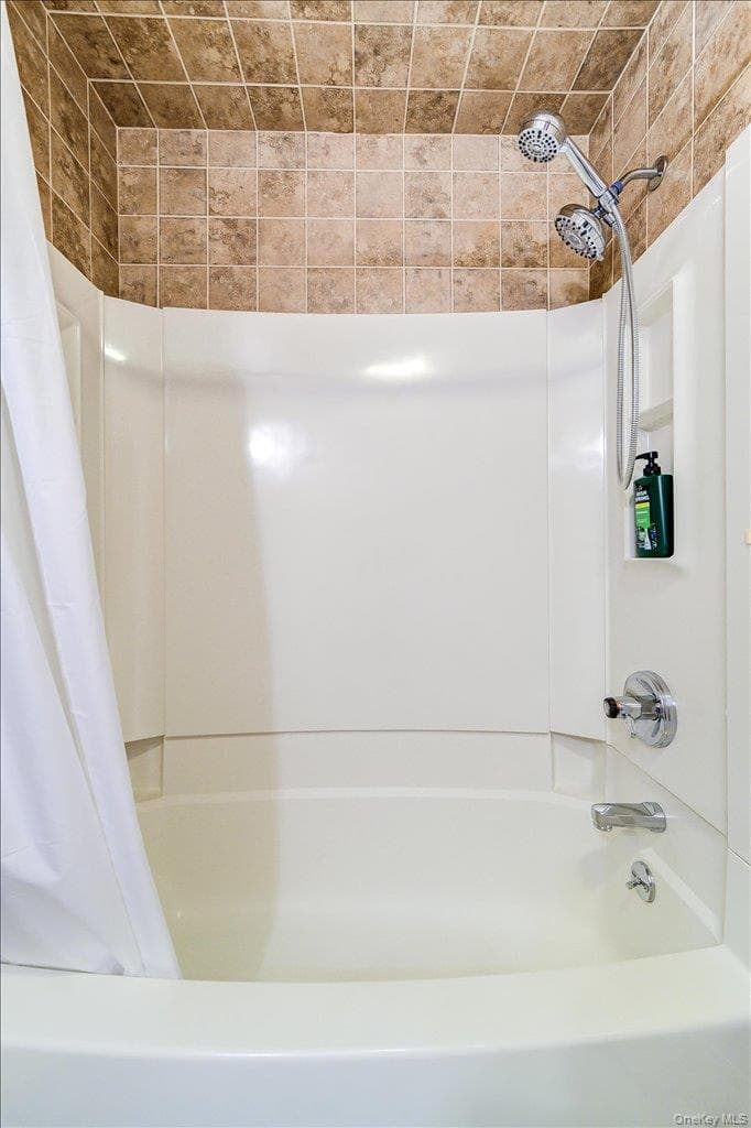 142 N Emerald Drive thumbnail 36