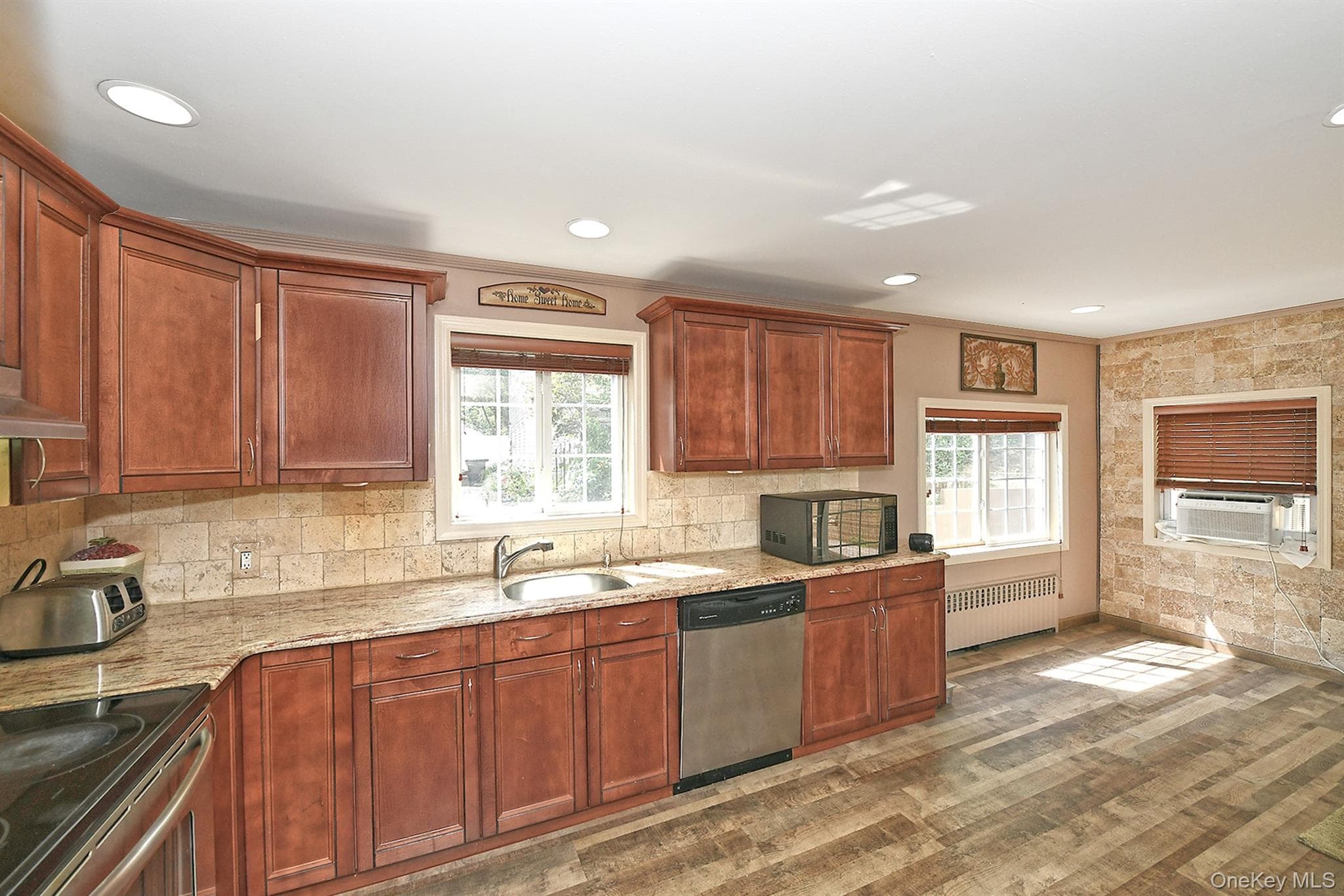 150 Hallock Landing Road thumbnail 13