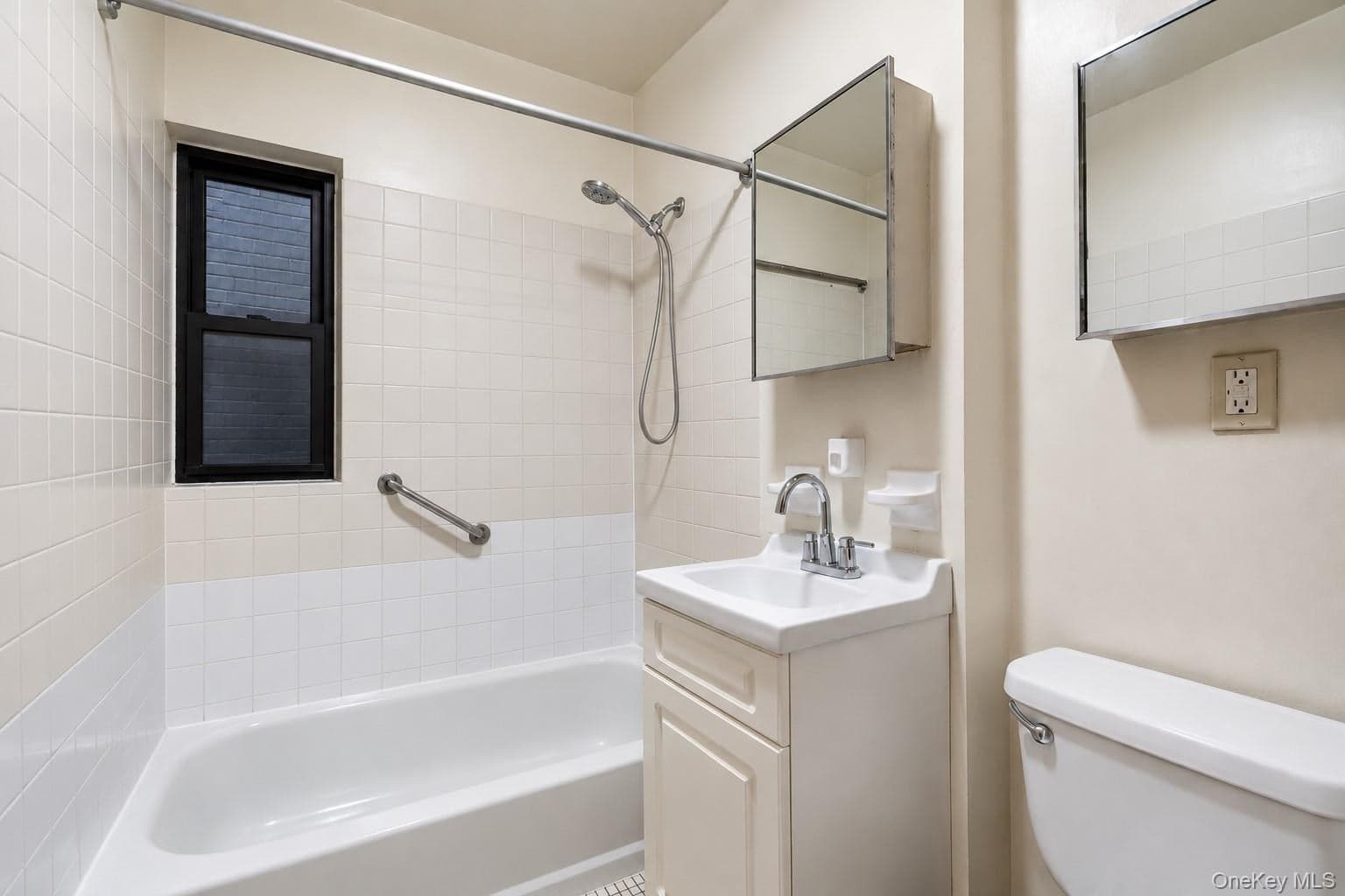 153 West 106th Street ST Unit: 3B thumbnail 4
