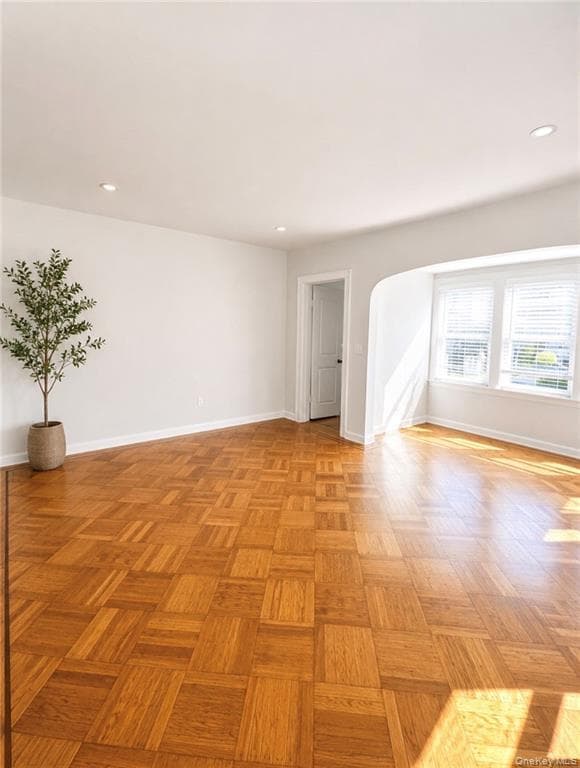 214 E 38th Street thumbnail 5
