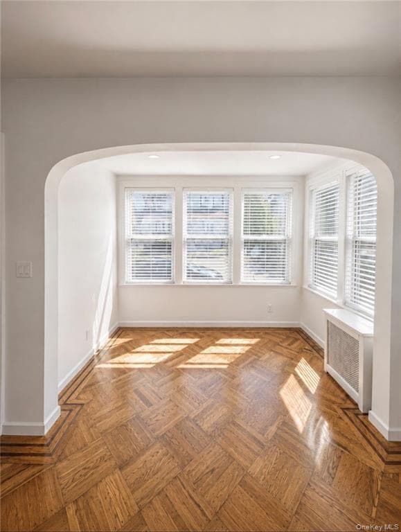 214 E 38th Street thumbnail 3
