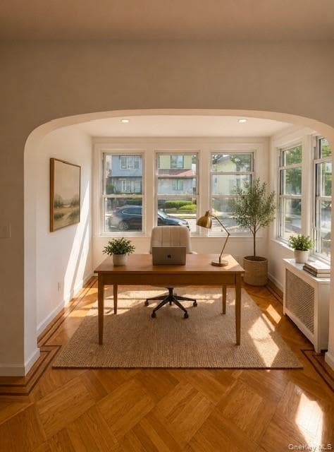 214 E 38th Street thumbnail 4