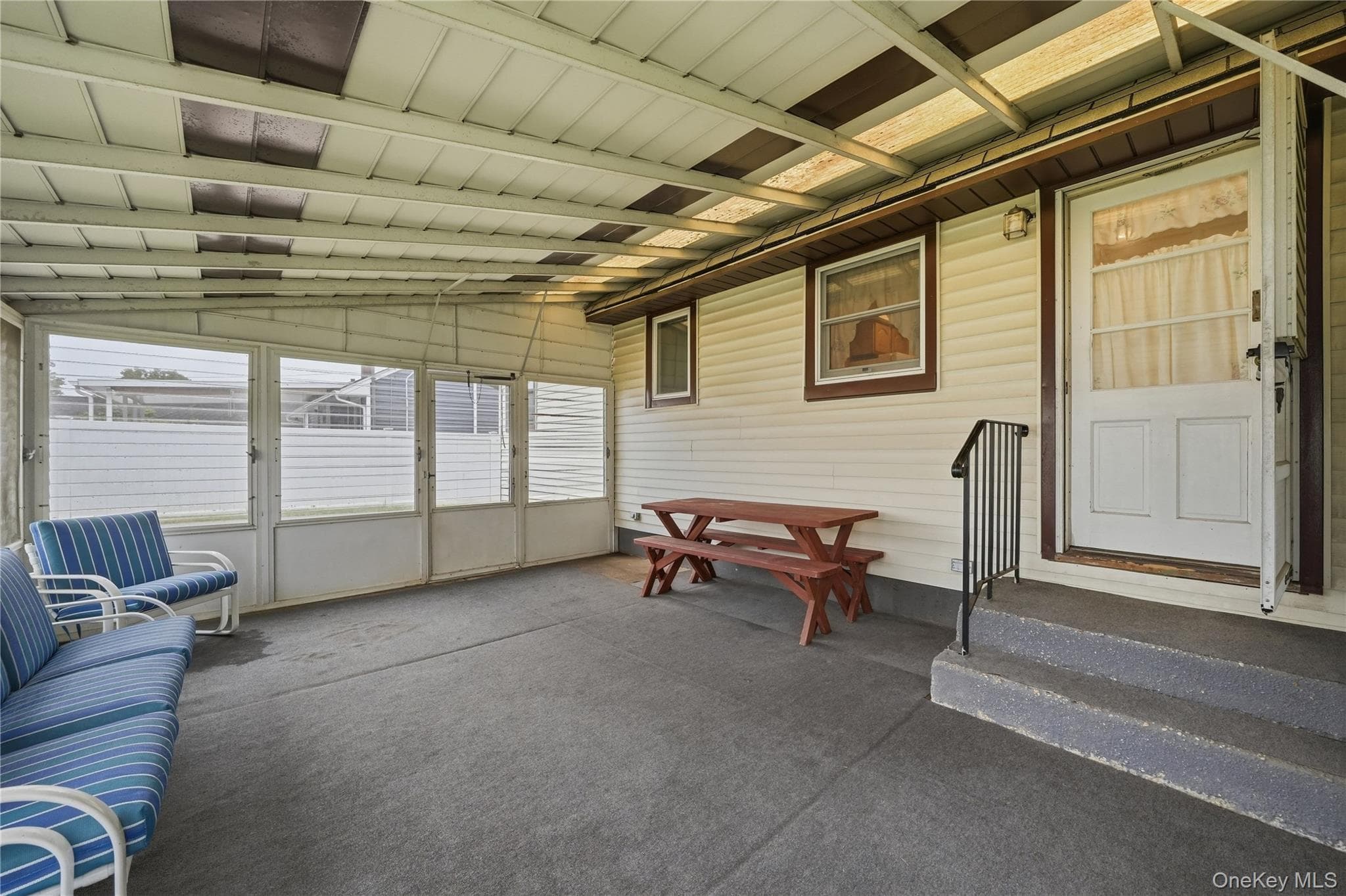 947 White Birch Lane thumbnail 28