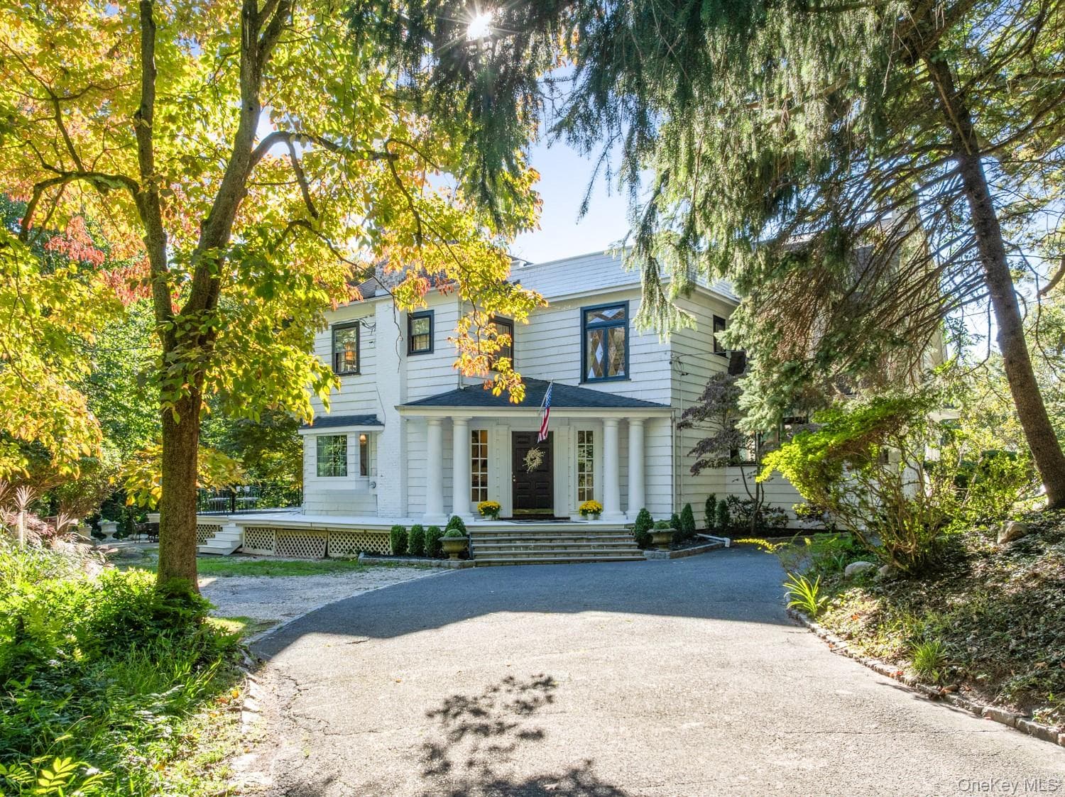 6 Arbutus Path, Port Jefferson