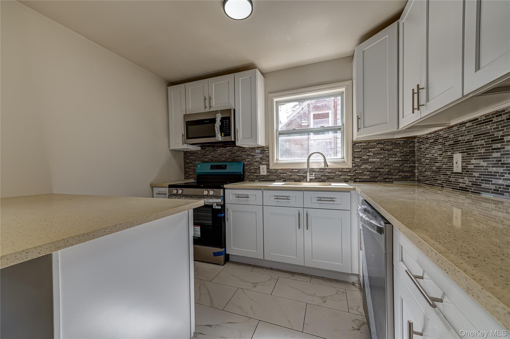 84 N 17th Street thumbnail 9