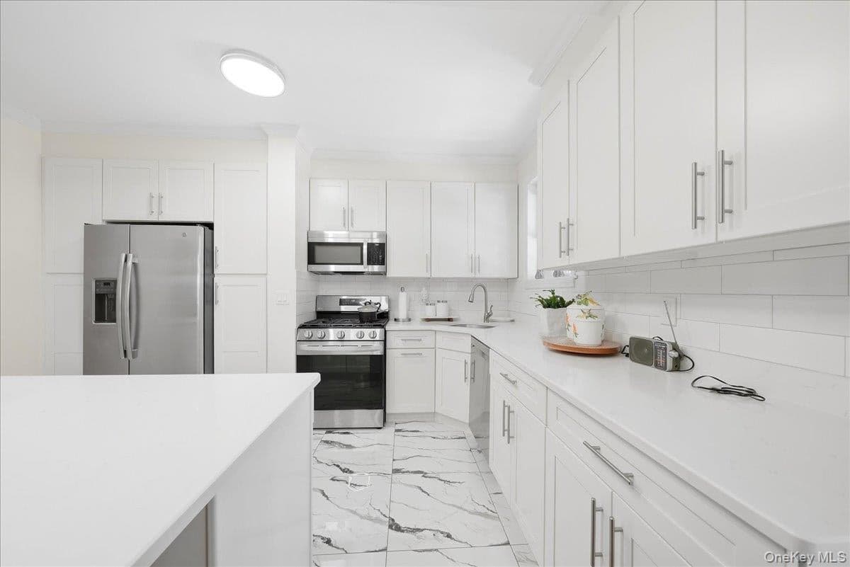 3309 Hone Avenue thumbnail 13