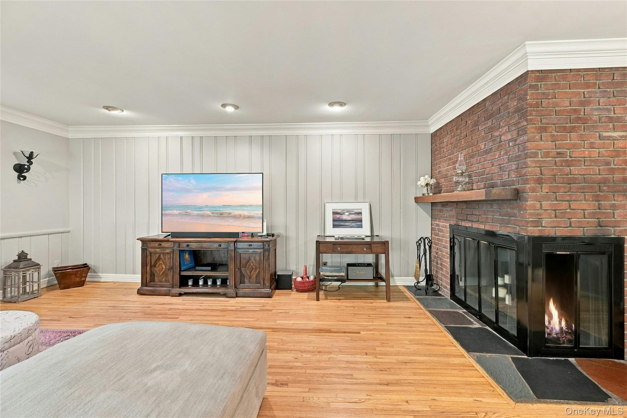 214 Norwood Avenue thumbnail 12
