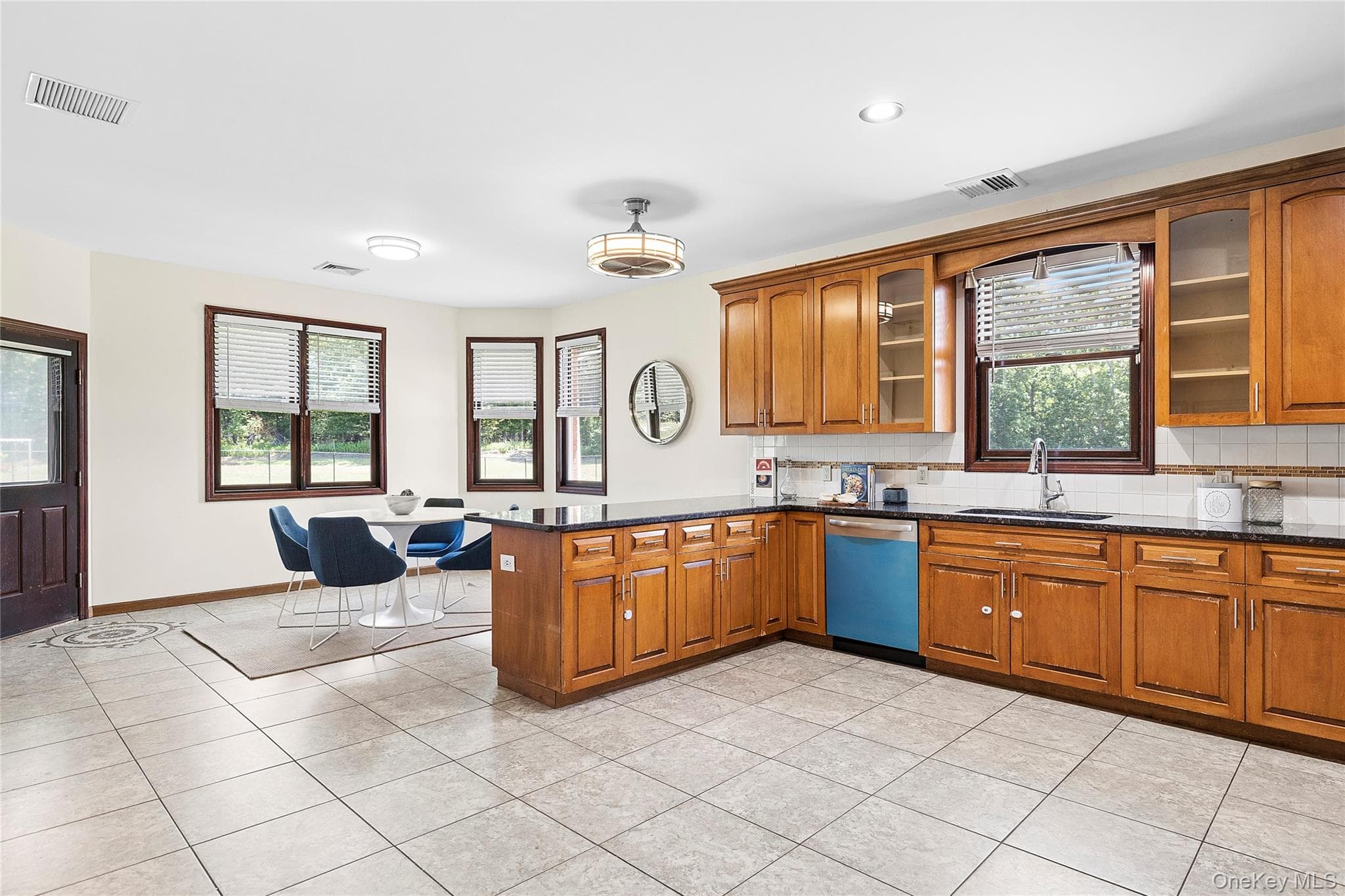 52 Mastro Road thumbnail 5