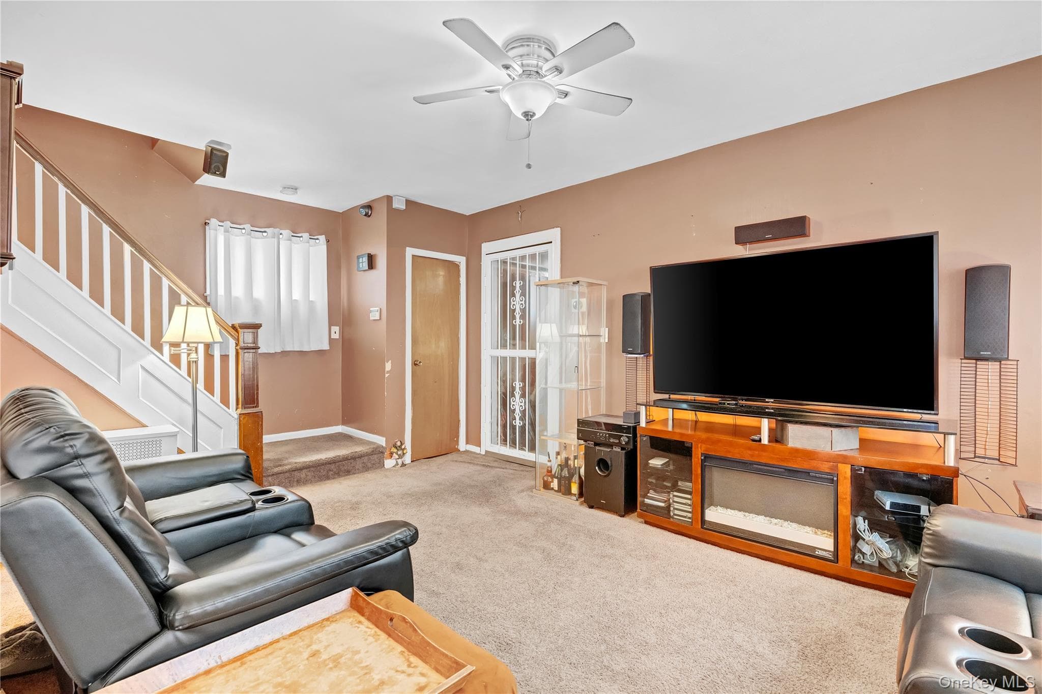 8806 Hollis Court Boulevard thumbnail 2