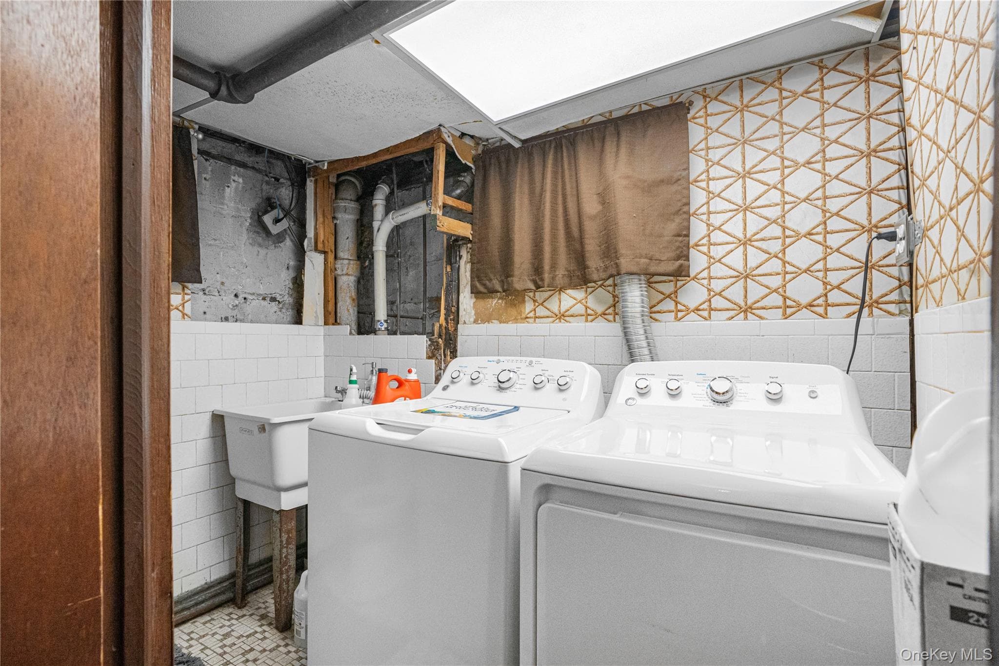 8806 Hollis Court Boulevard thumbnail 12