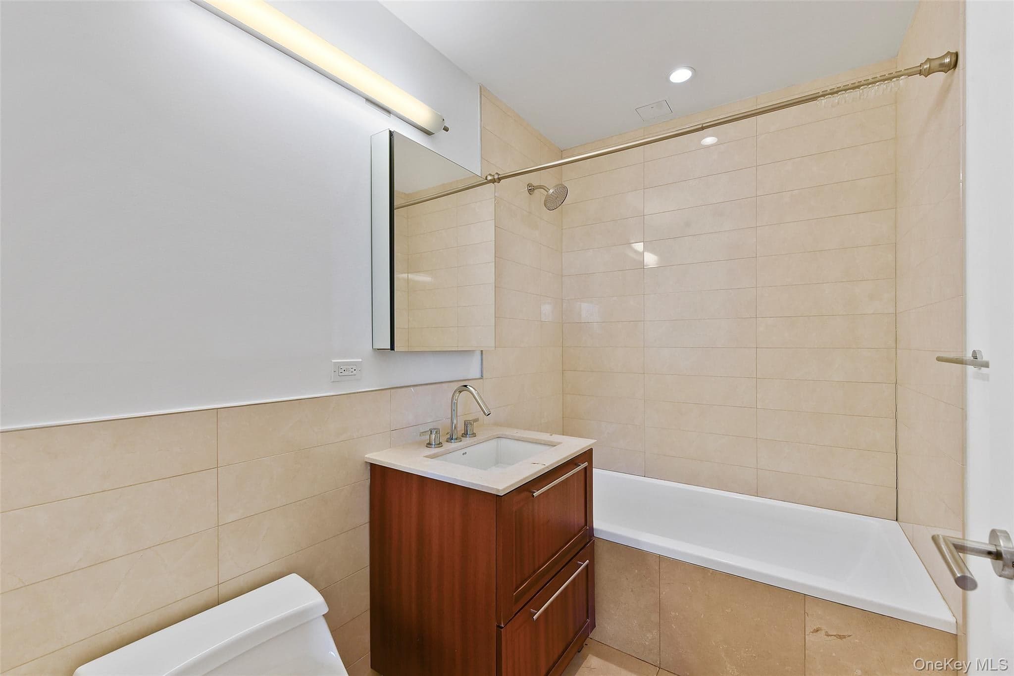 460 W 236th Street Unit: 6A thumbnail 17