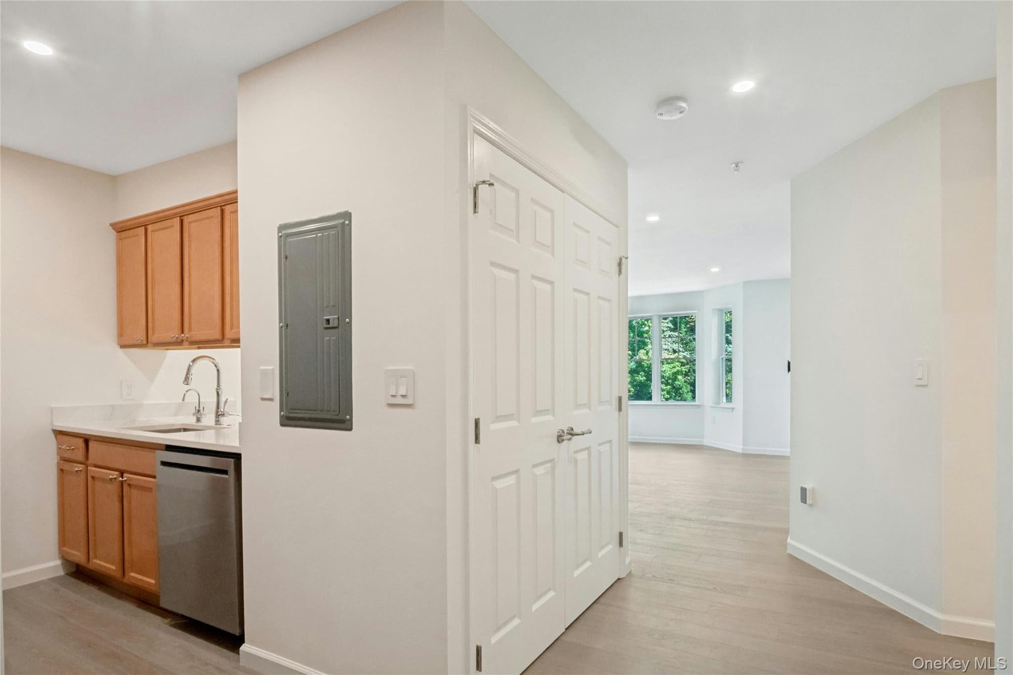 314 Sutton Drive Unit: 314 thumbnail 3