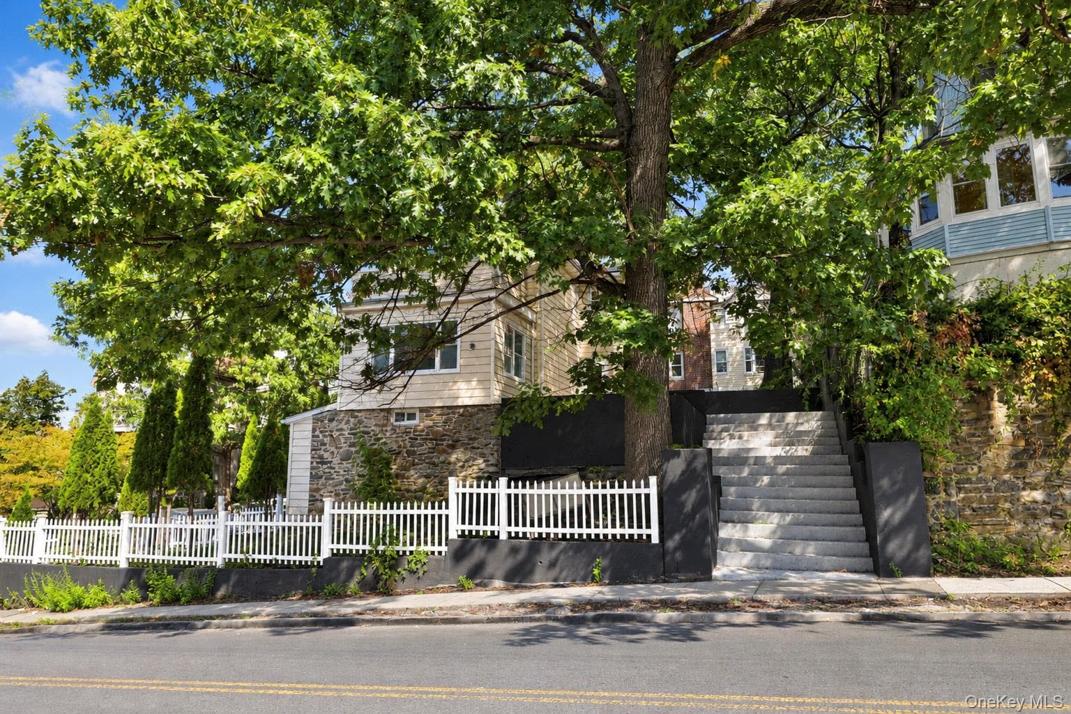 125 Caryl Avenue thumbnail 24