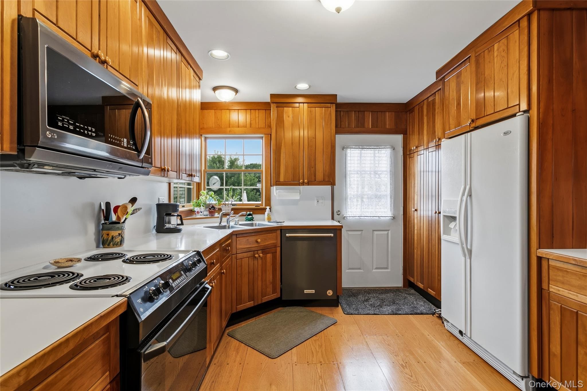 60 Livingston Avenue thumbnail 9