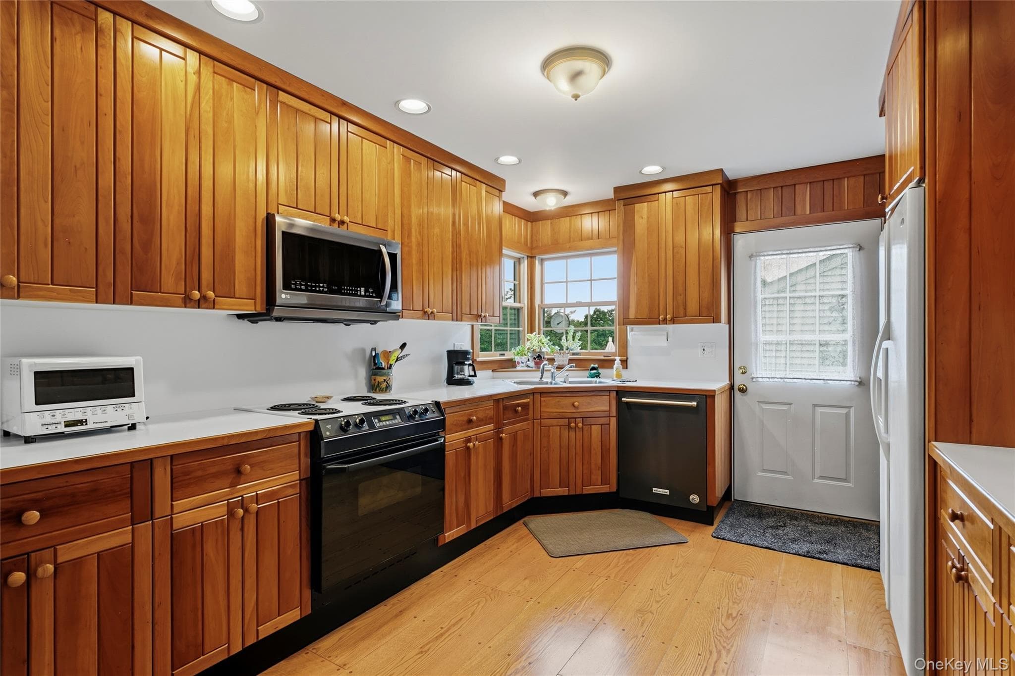 60 Livingston Avenue thumbnail 8