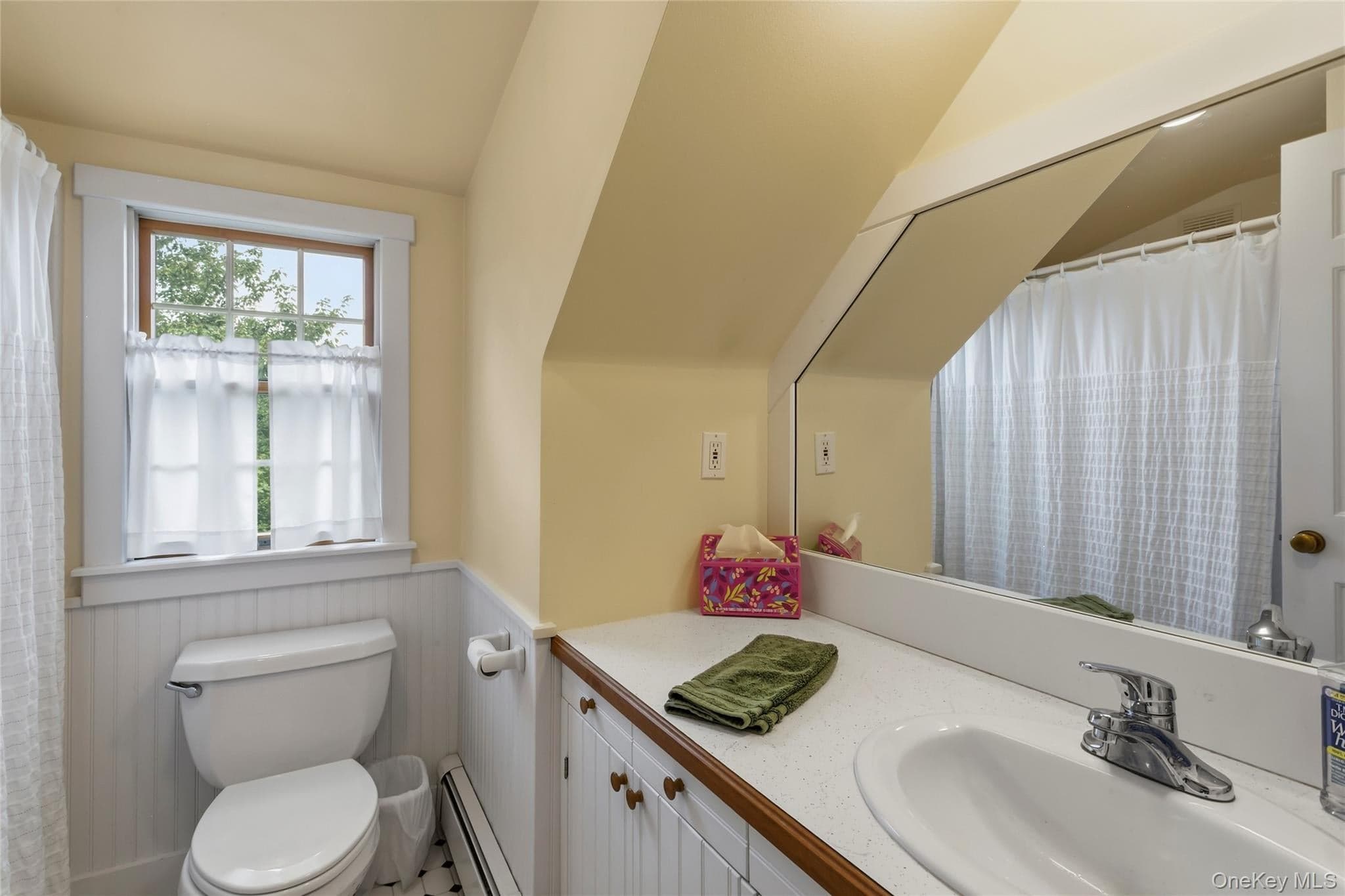 60 Livingston Avenue thumbnail 18