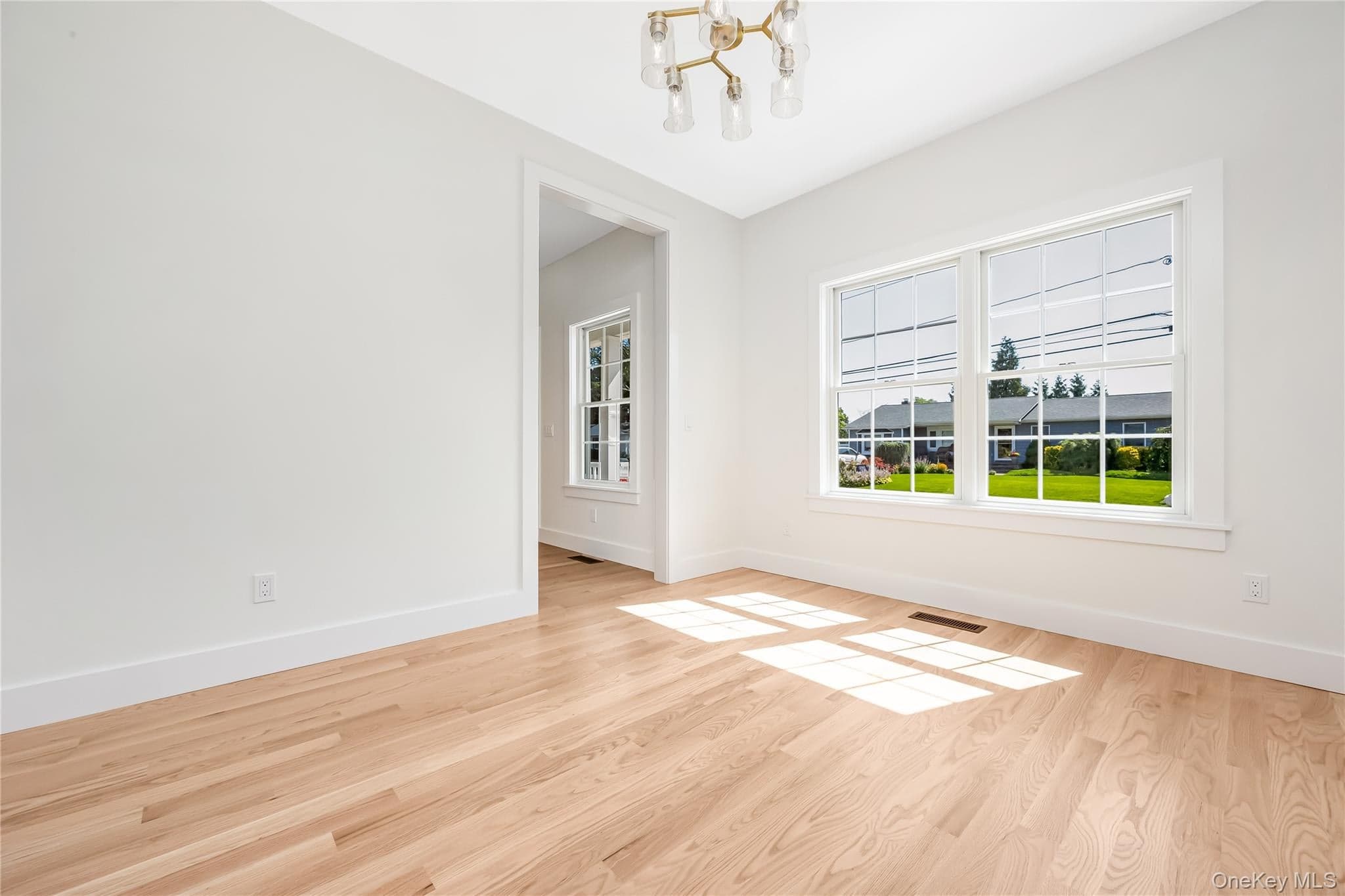 510 Bayport Avenue thumbnail 16