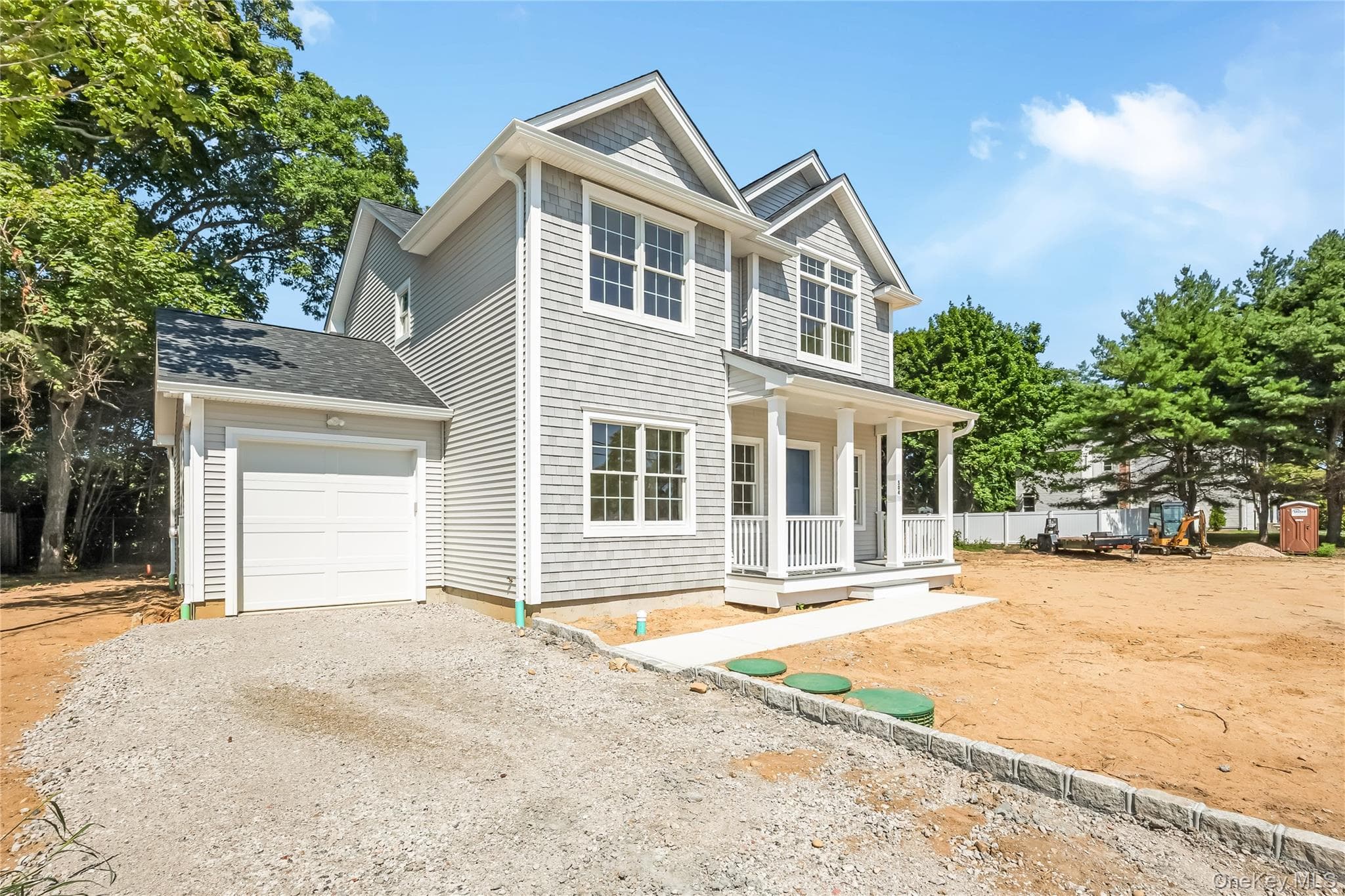 510 Bayport Avenue thumbnail 2