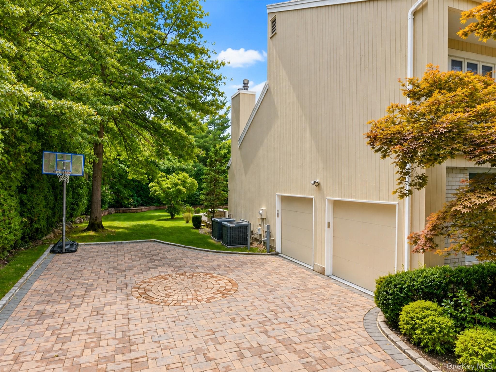 40 Bristol Drive thumbnail 24