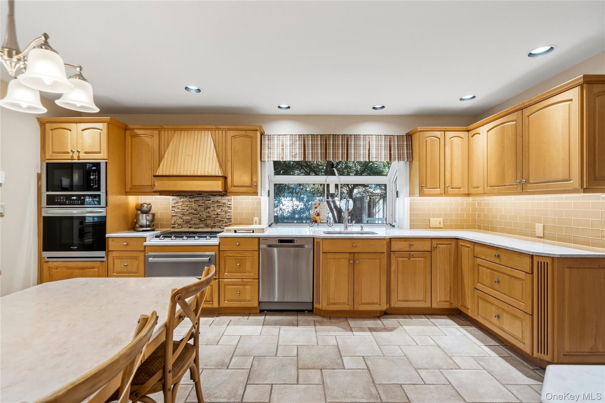 22 Nassau Boulevard thumbnail 15