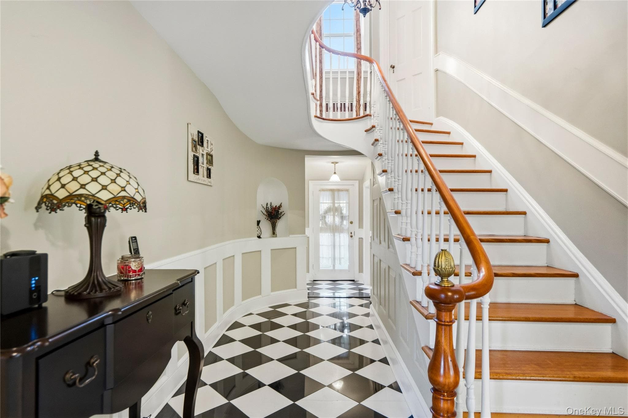 22 Nassau Boulevard thumbnail 3