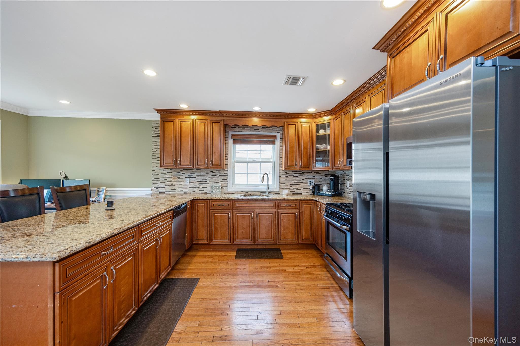 2758 Harvard Place thumbnail 8