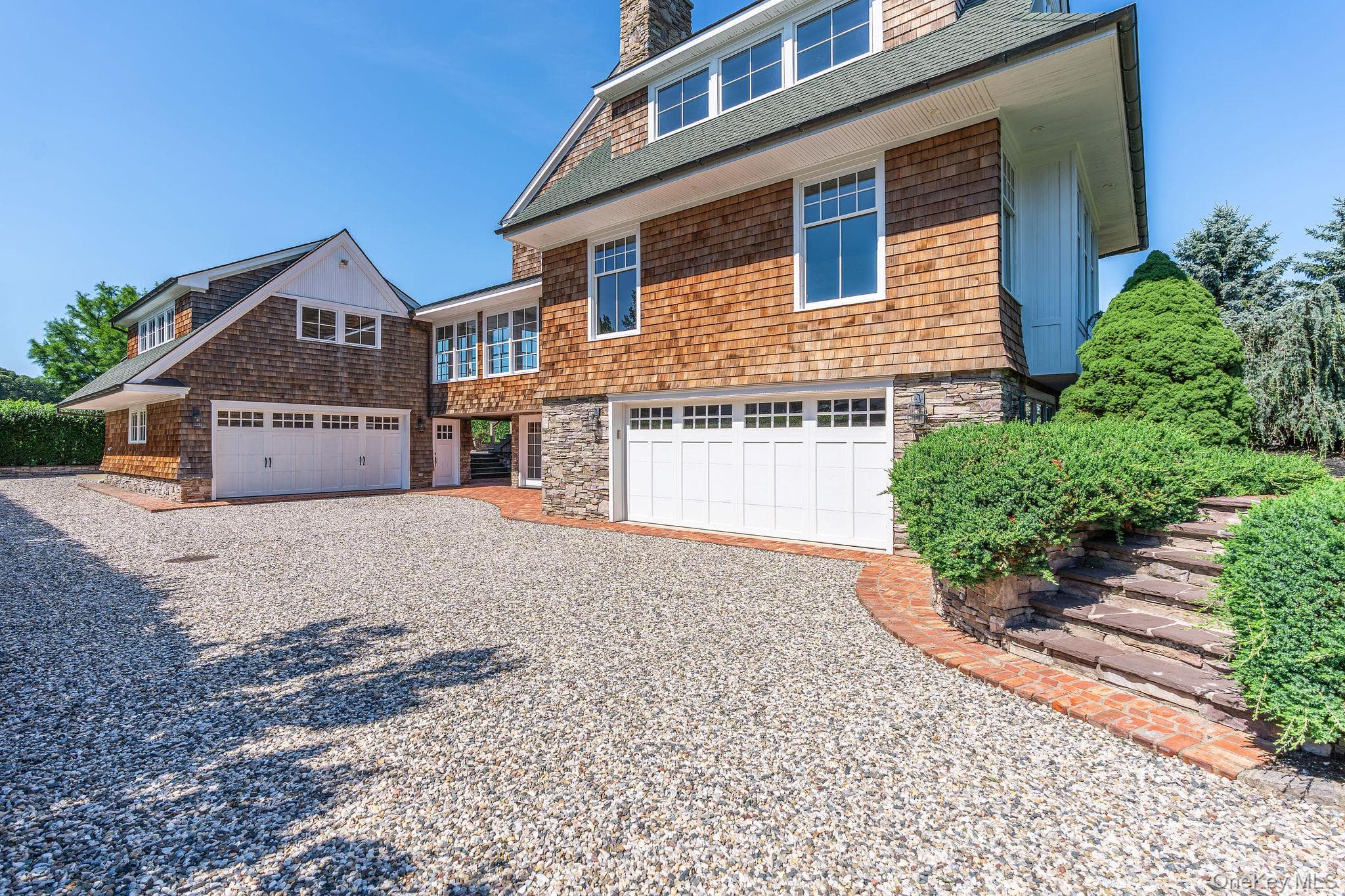 118 Peconic Bay Boulevard thumbnail 35