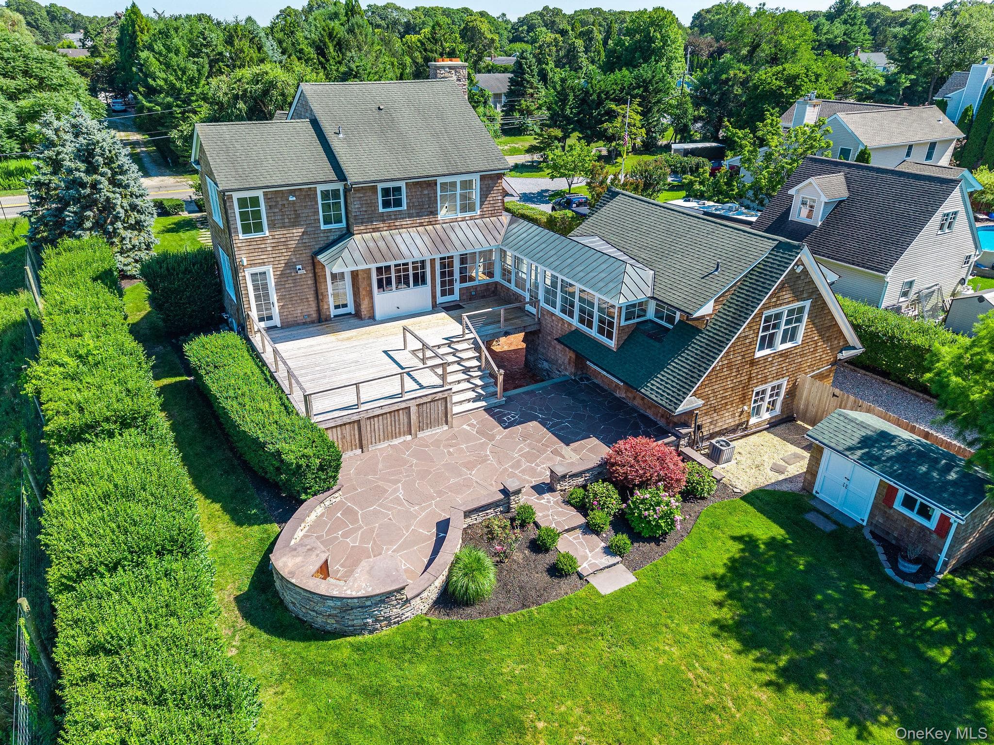 118 Peconic Bay Boulevard thumbnail 40