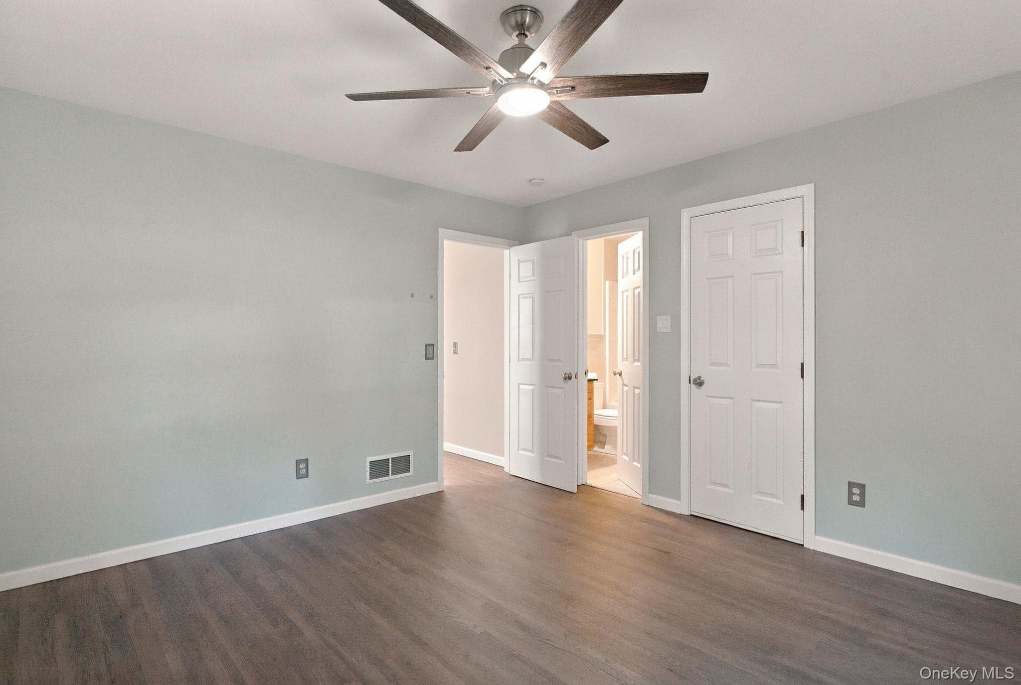 15 E Salem Road thumbnail 32