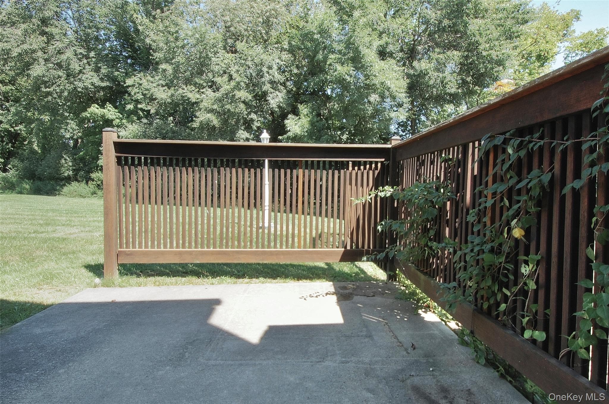 2921 Whispering Hills thumbnail 33