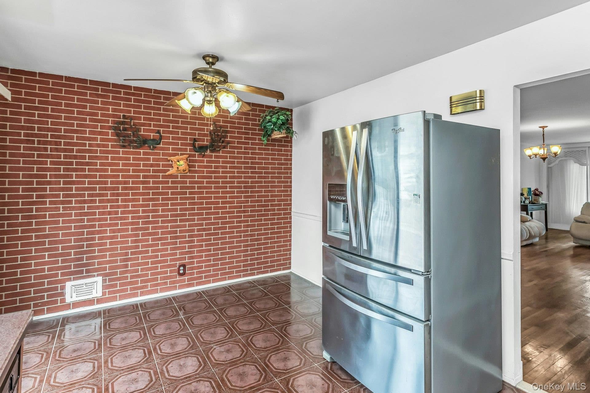 10825 Avenue N thumbnail 11