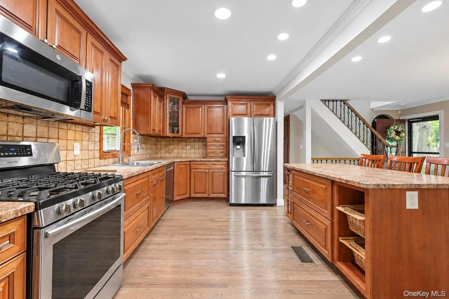 15 Hillcrest Avenue thumbnail 13