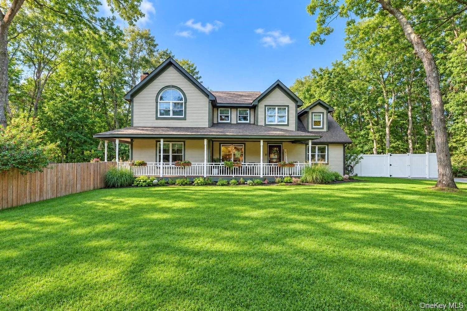 15 Hillcrest Avenue thumbnail 2