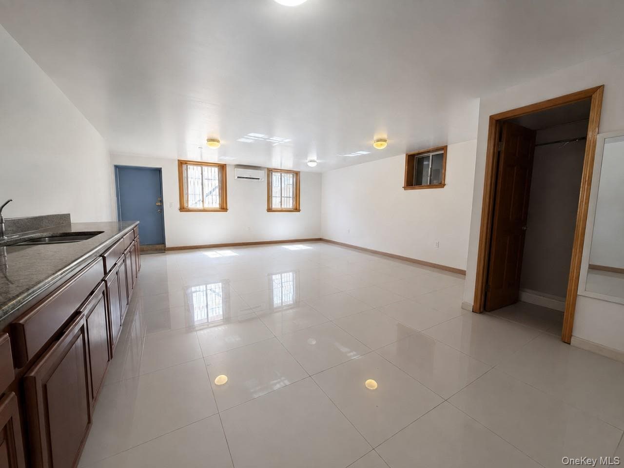 5308 90th Street Unit: 1B thumbnail 9