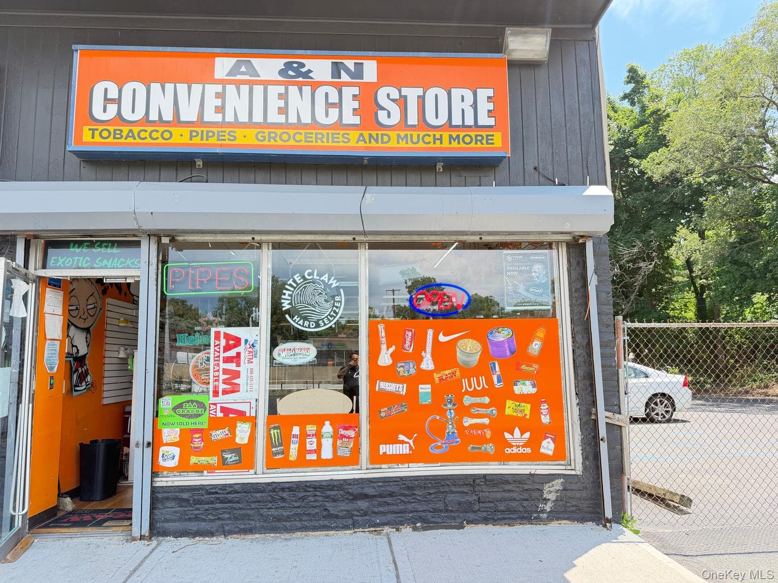 614 Sunrise Highway, West Babylon