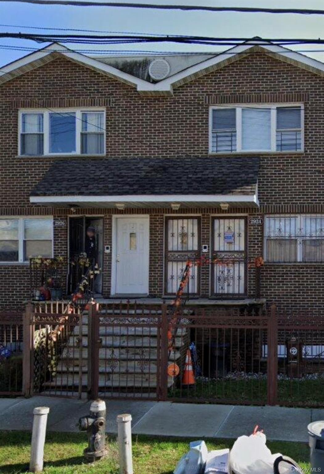 2924 Ely Avenue photo 1